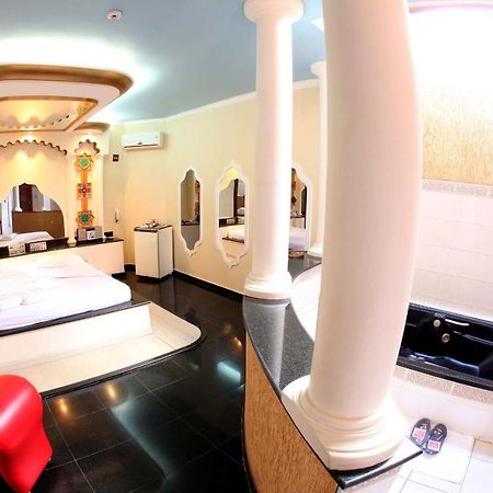 Pôrto Ferreira Hotel & Motel Le Baron (Adults Only) חדר תמונה