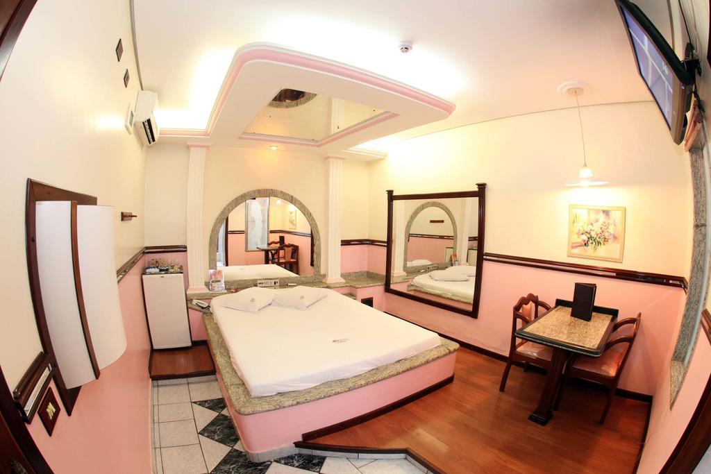 Pôrto Ferreira Hotel & Motel Le Baron (Adults Only) חדר תמונה