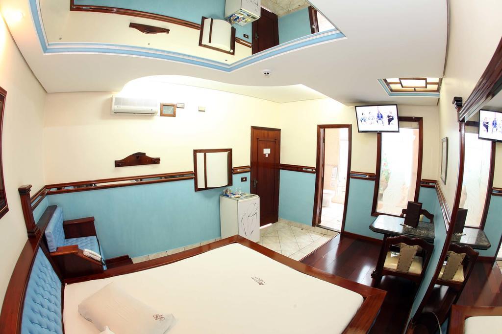 Pôrto Ferreira Hotel & Motel Le Baron (Adults Only) חדר תמונה