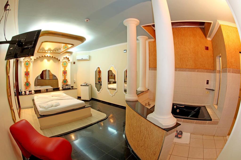 Pôrto Ferreira Hotel & Motel Le Baron (Adults Only) חדר תמונה