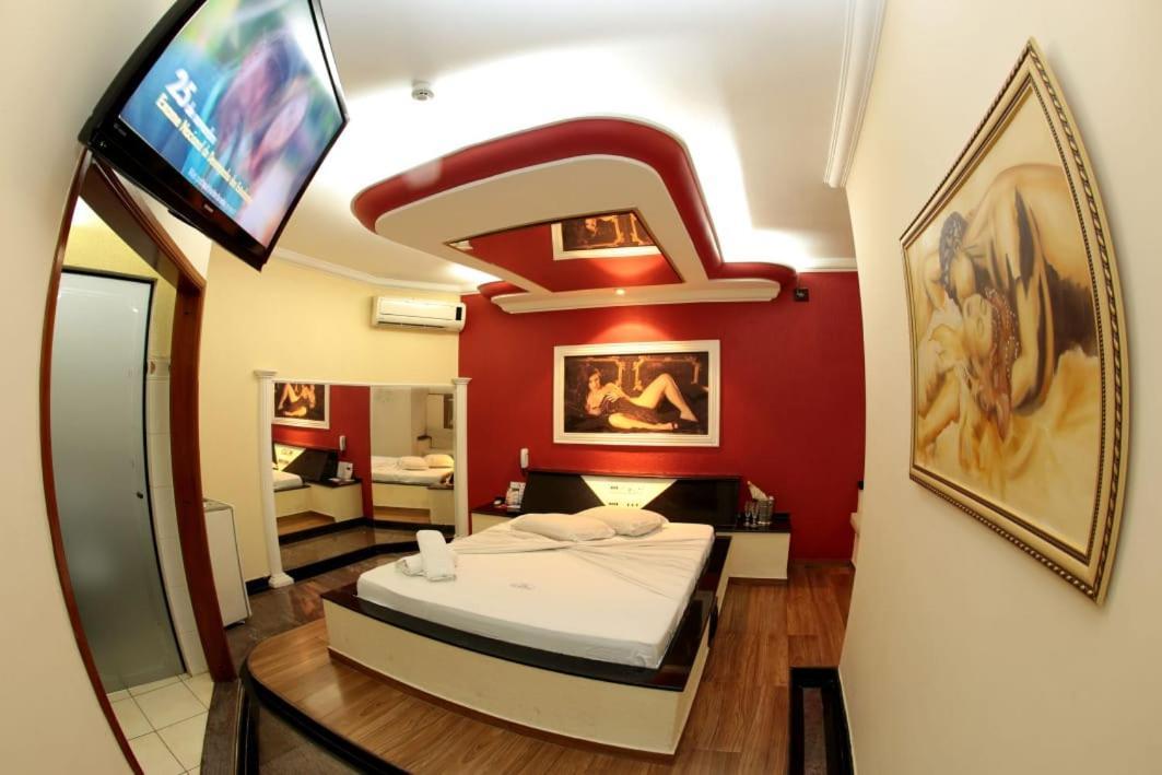 Pôrto Ferreira Hotel & Motel Le Baron (Adults Only) מראה חיצוני תמונה